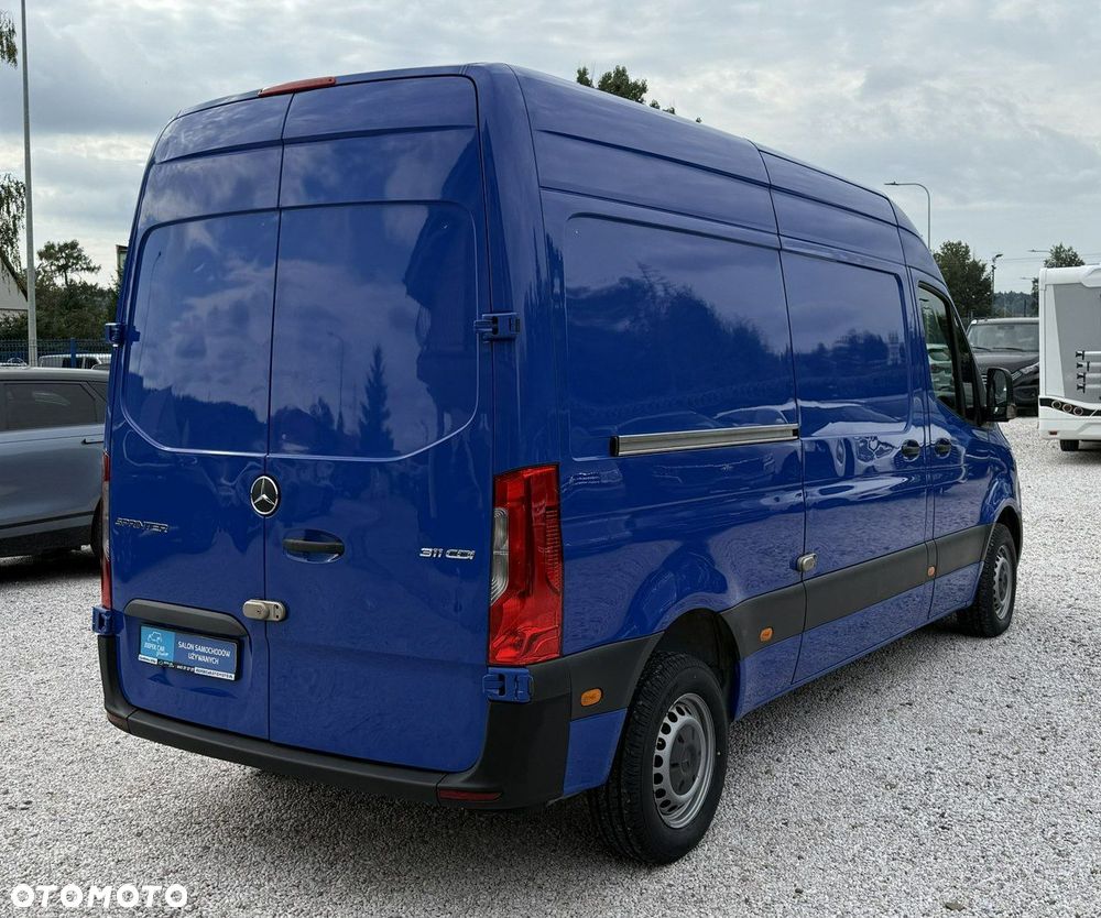 Mercedes-Benz Sprinter - 6