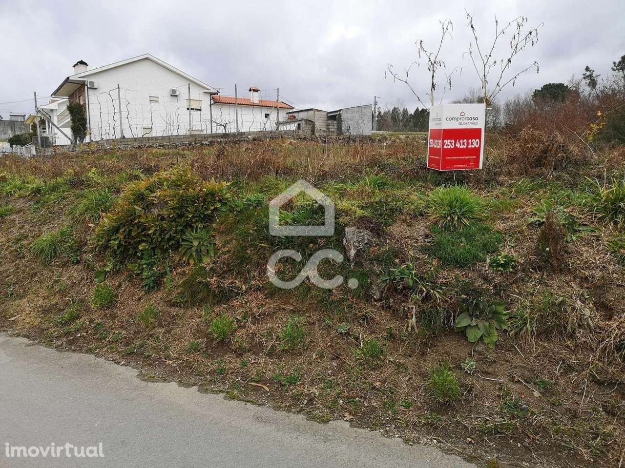 Terreno em Estorãos - Fafe - Grande imagem: 2/4