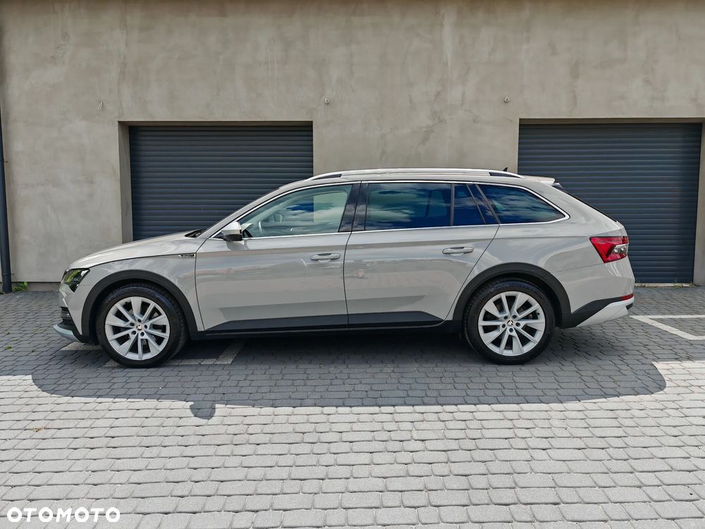 Skoda Superb 2.0 TDI SCR 4x4 Scout DSG - 4