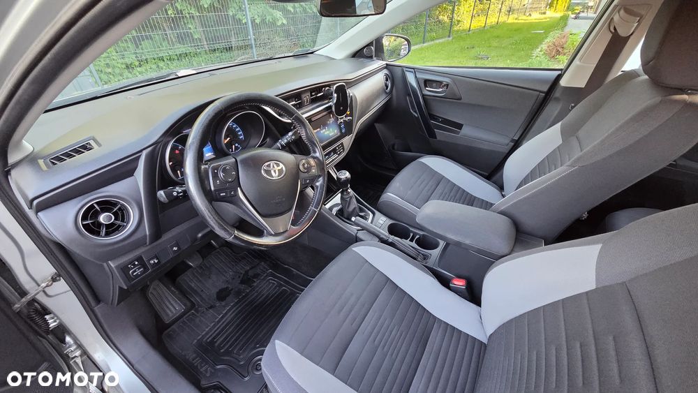 Toyota Auris 1.6 Comfort - 9
