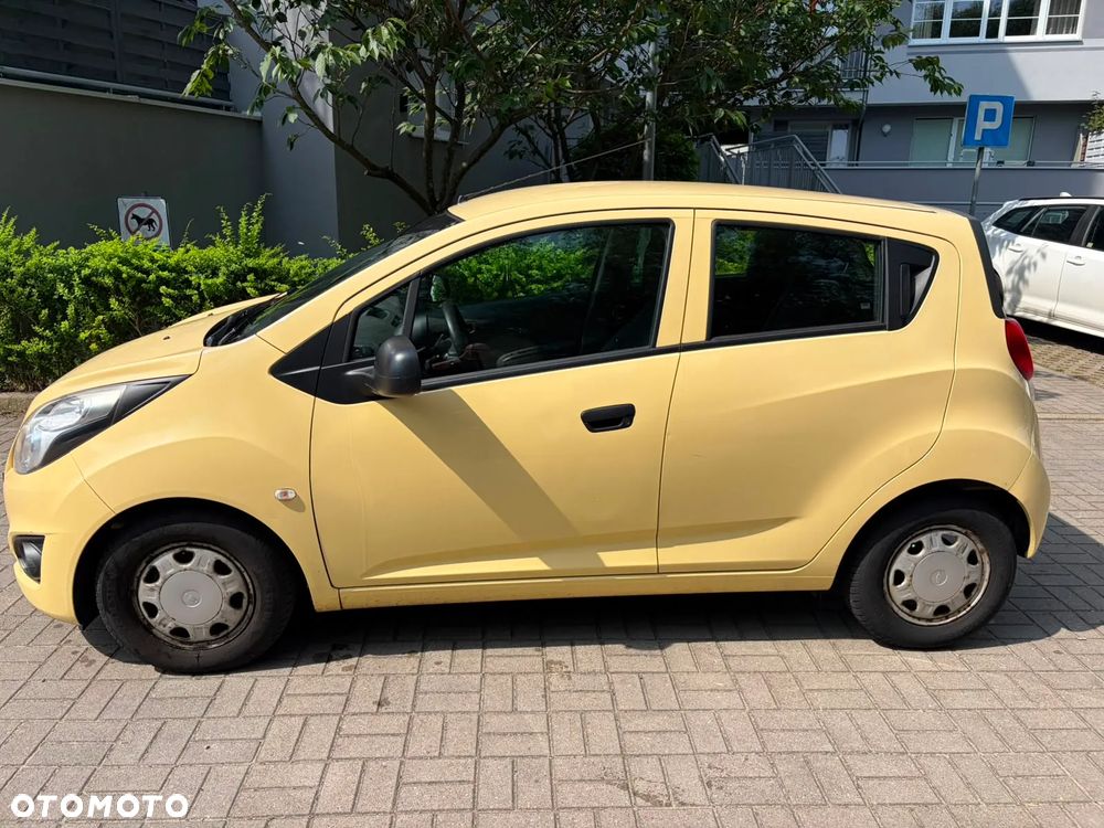Chevrolet Spark 1.0 Base - 1