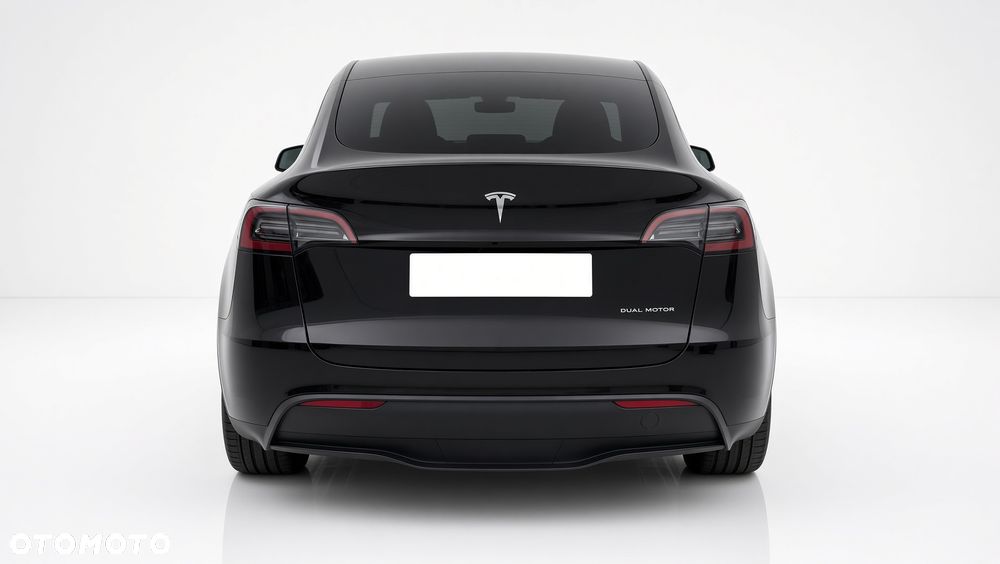 Tesla Model Y - 5