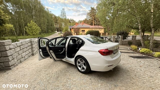 BMW Seria 3 318i GPF Advantage - 20