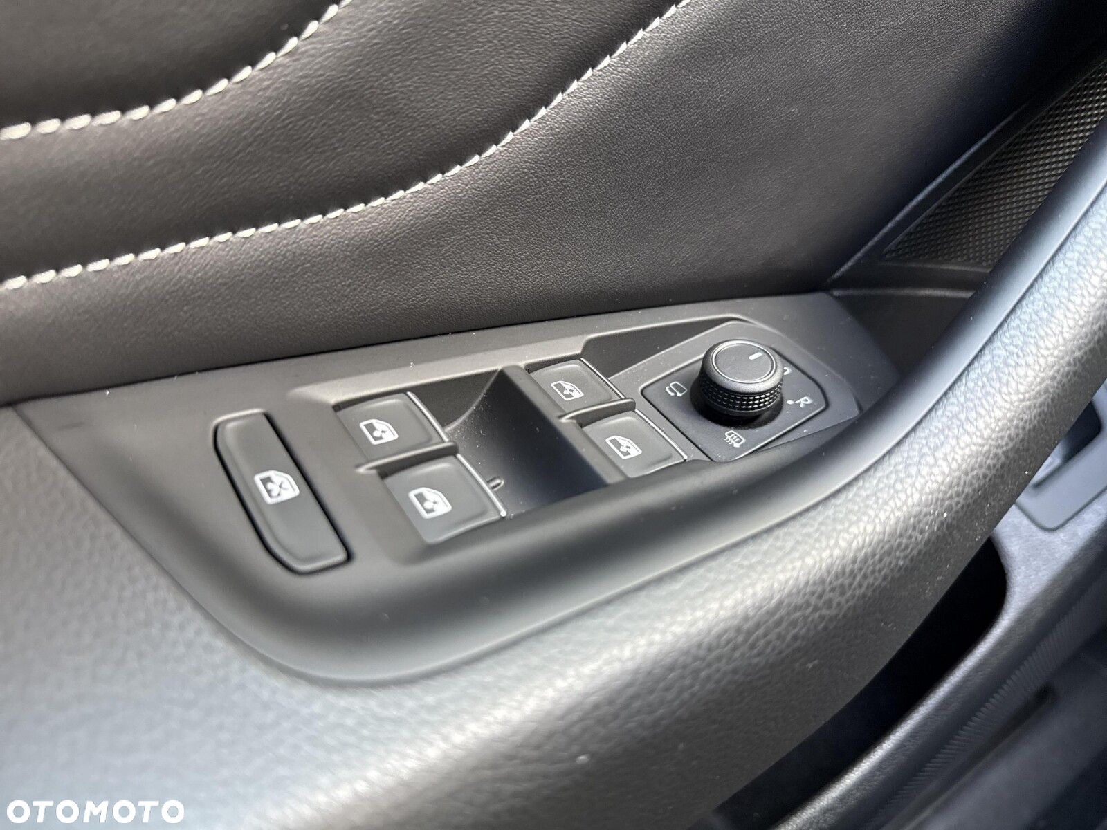 Volkswagen Arteon 2.0 TSI R-Line DSG - 14