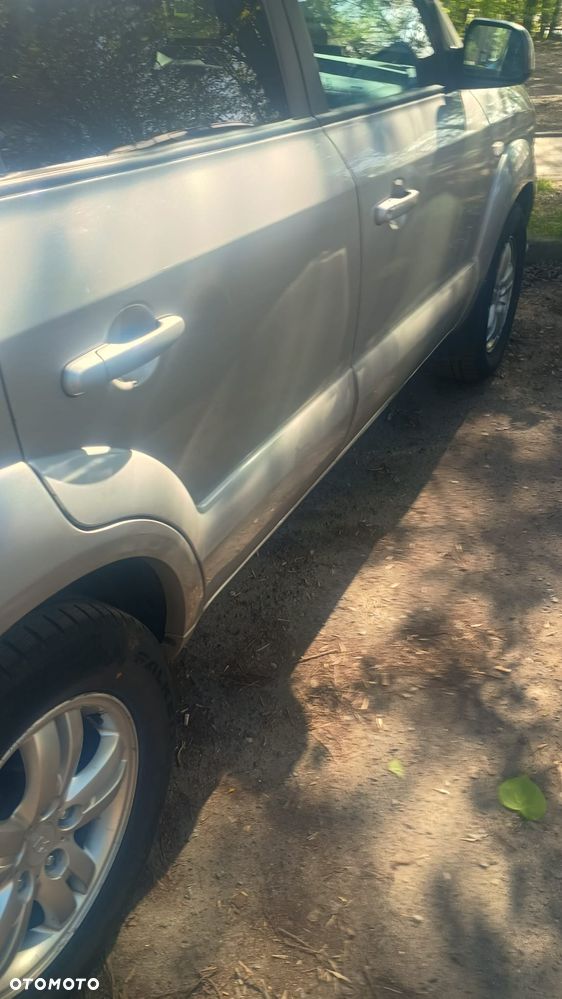 Hyundai Tucson 2.0 2WD Team 08 - 8