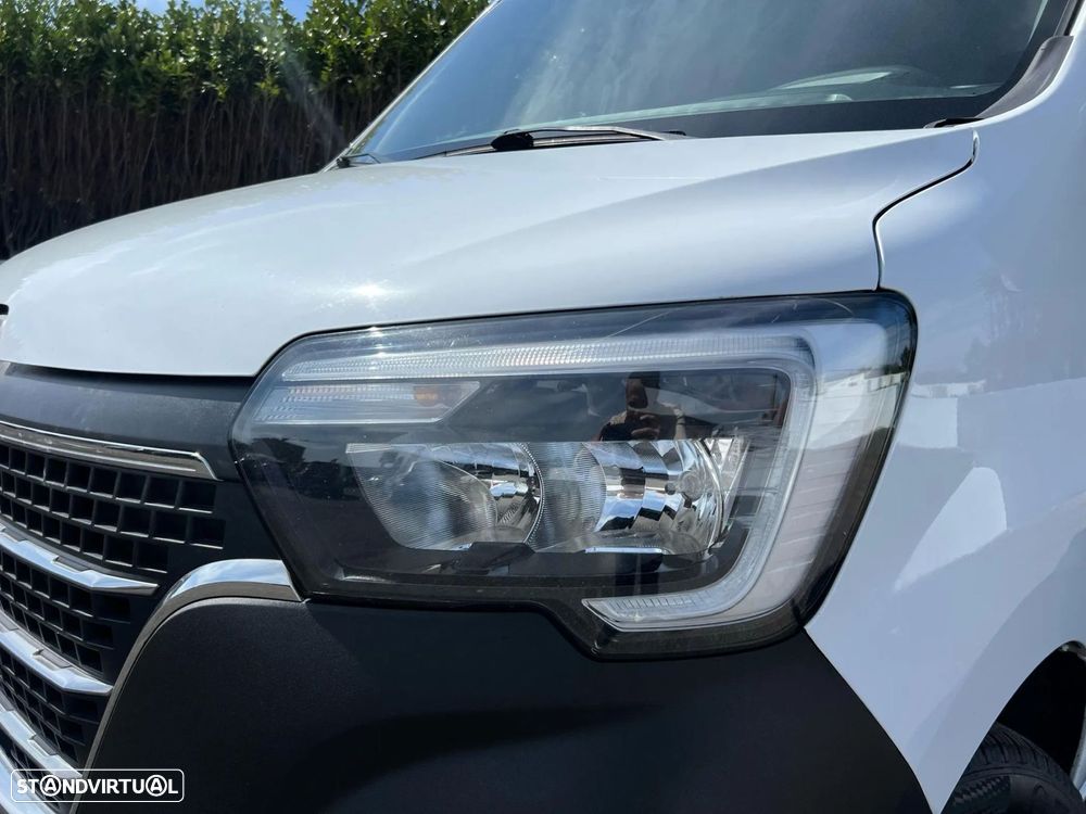 Renault Master 2.3 L4H3 - 18