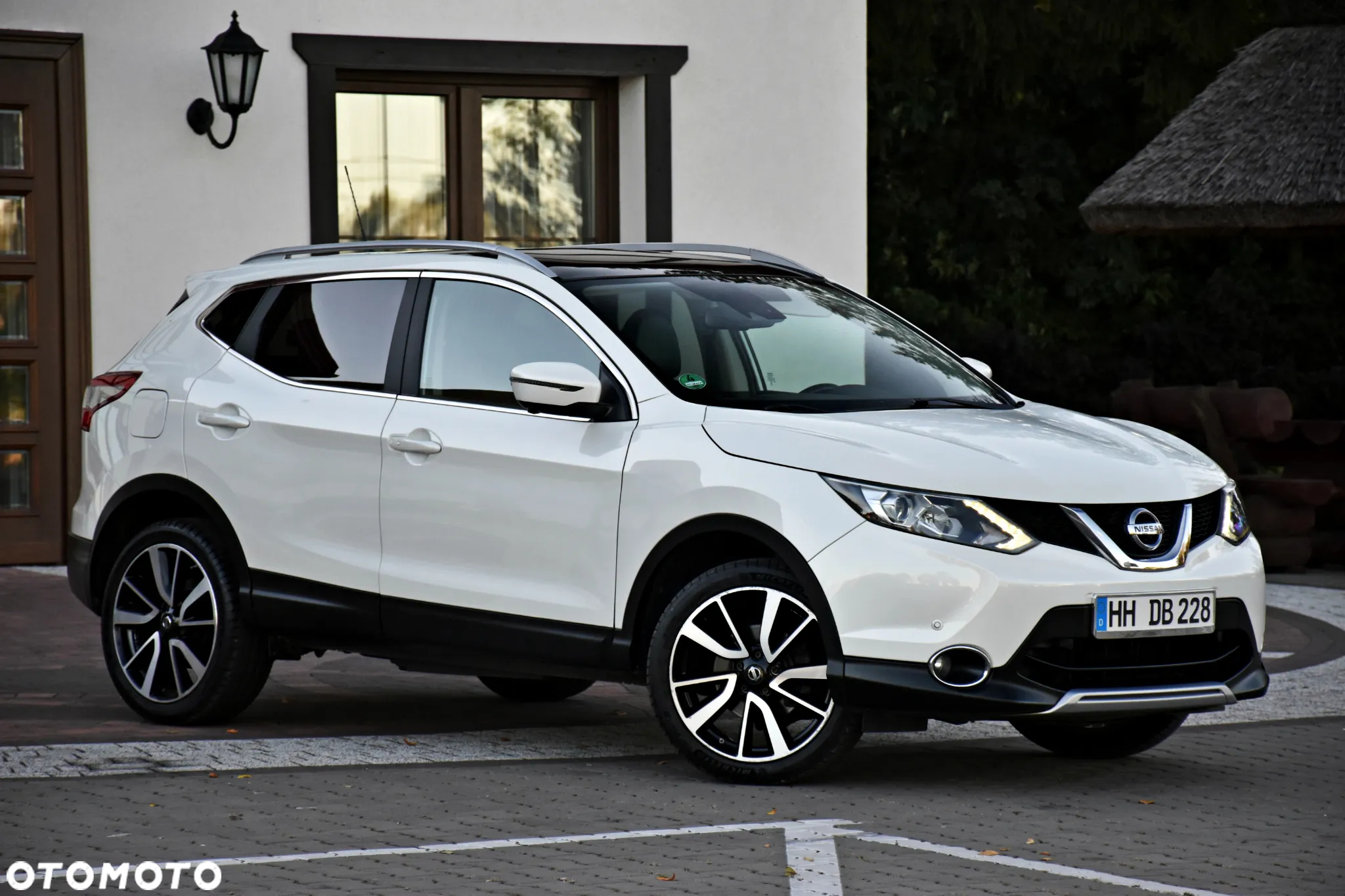 Nissan Qashqai 1.2 DIG-T Xtronic TEKNA+ - 5