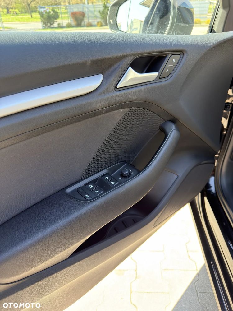 Audi A3 Sportback - 13