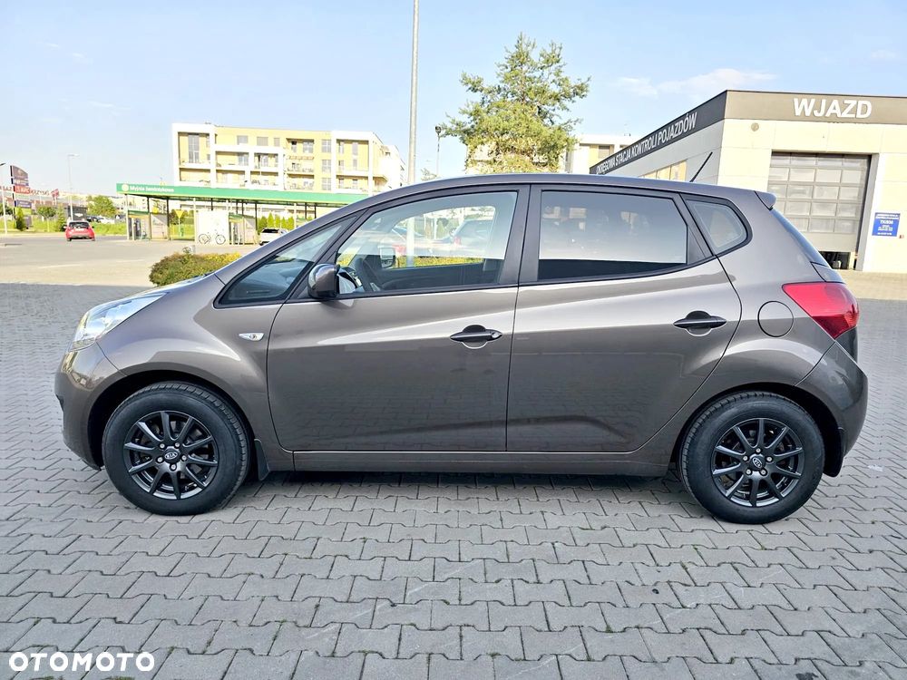 Kia Venga 1.6 CVVT Black Collection - 3