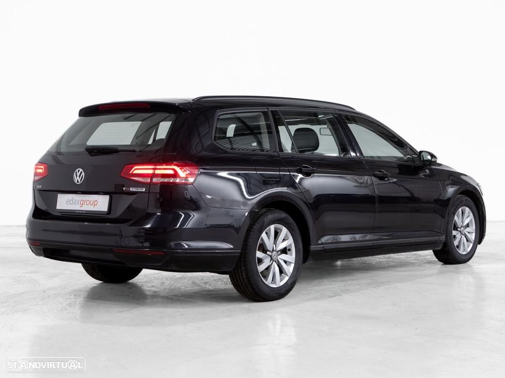 VW Passat Variant - 3