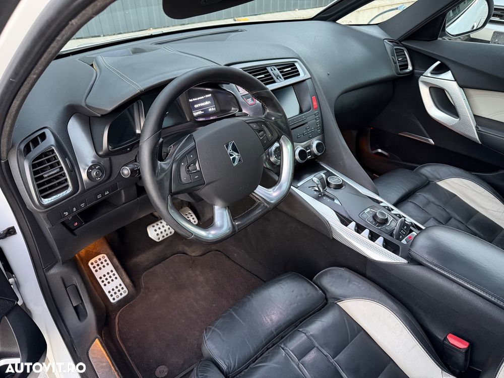 Citroën DS5 Hybrid4 EGS6 SportChic - 10