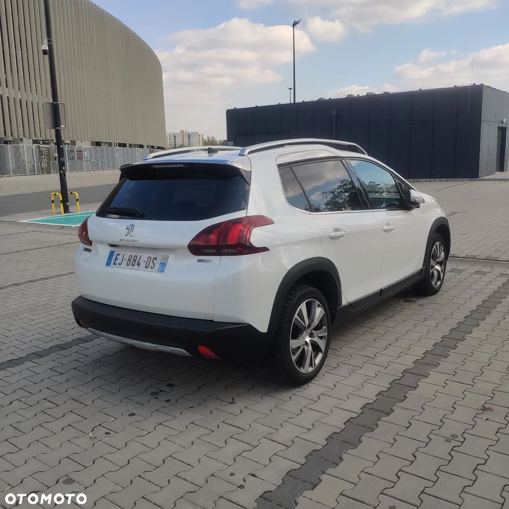 Peugeot 2008 1.2 Pure Tech Allure S&S EAT6 - 10