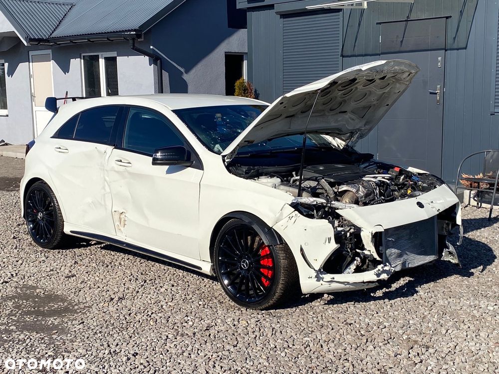 Mercedes-Benz Klasa A AMG 45 4Matic AMG Speedshift 7G-DCT - 11