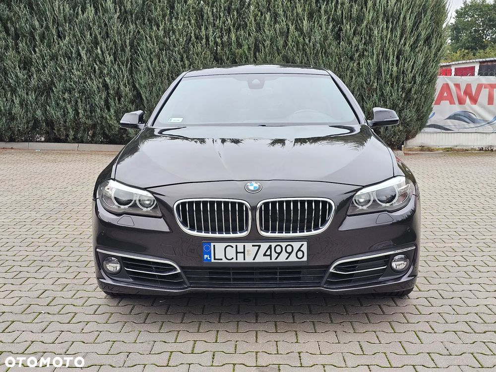 BMW Seria 5 525d Luxury Line - 9