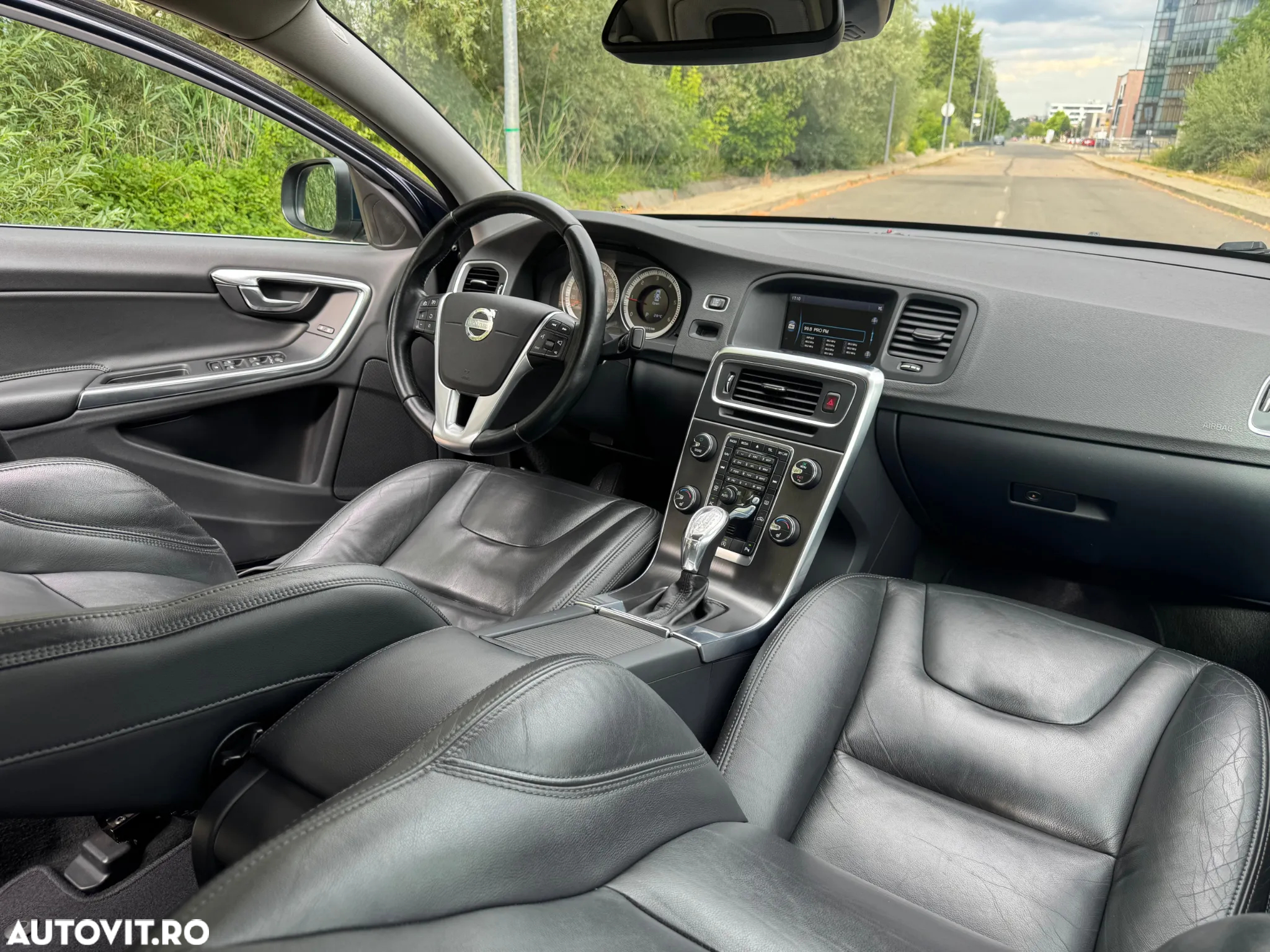 Volvo S60 D2 Powershift Summum - 8