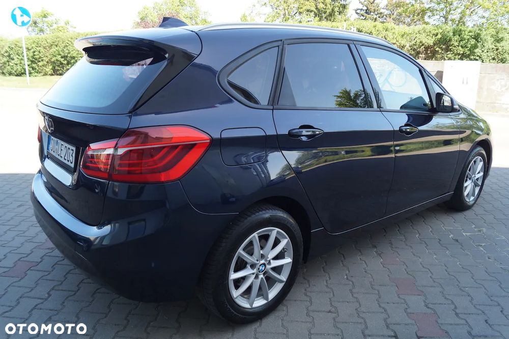 BMW Seria 2 218i Sport Line - 9