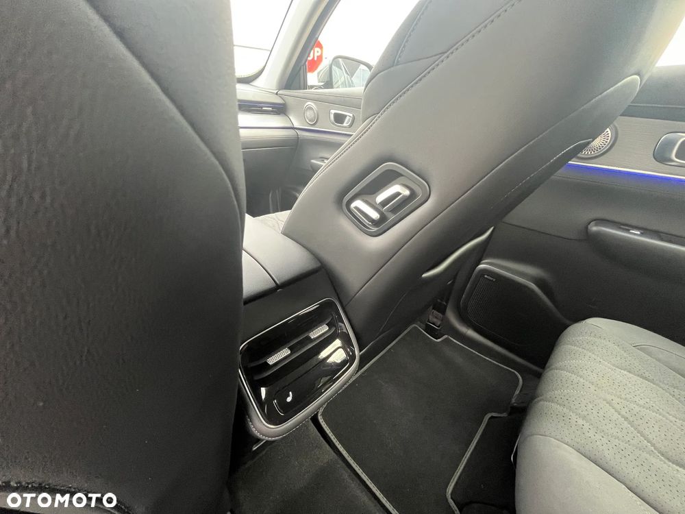 Chery Tiggo 8 1.5 T-GDI Super Hybrid Prestige DCT - 17