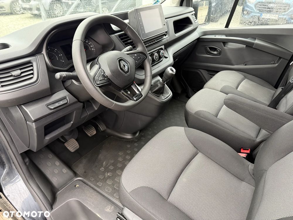 Renault Trafic 2.0 dCi - 12