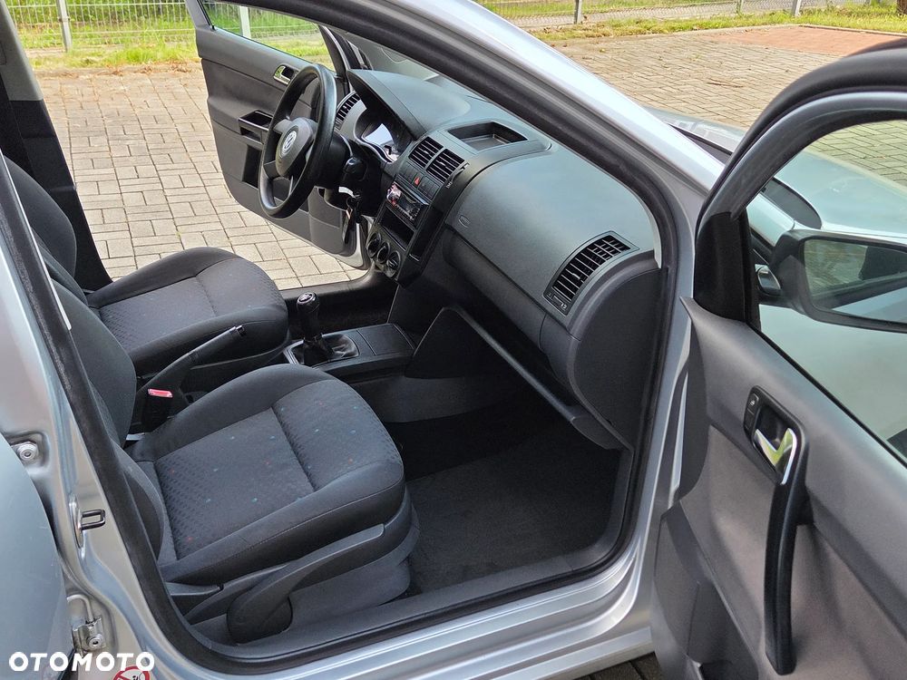 Volkswagen Polo 1.2 Fun - 18