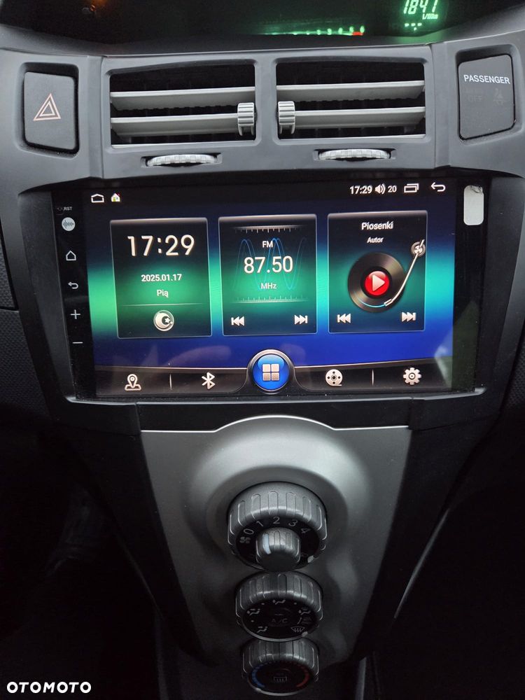 Toyota Yaris 1.4 D-4D Sol - 16