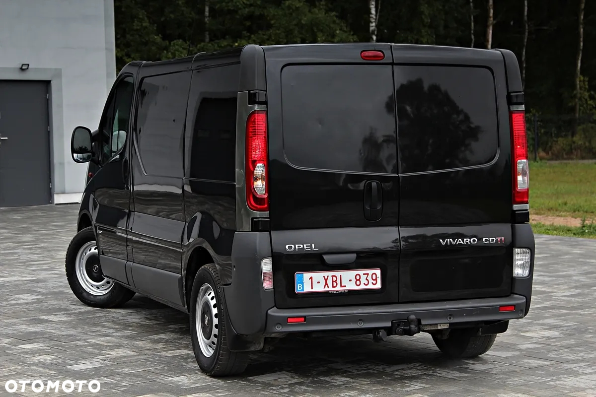Opel Vivaro - 10