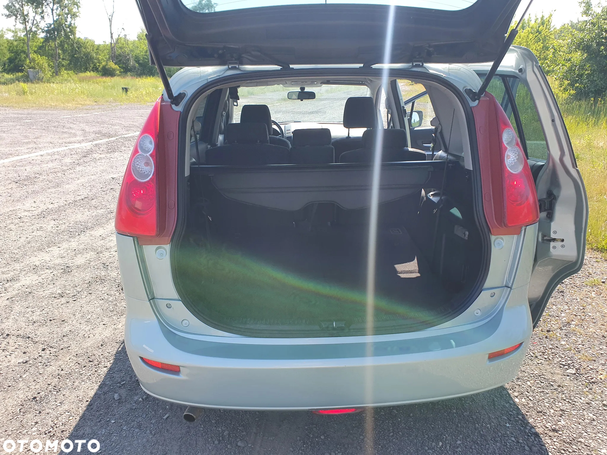 Mazda 5 2.0 Exclusive + - 25