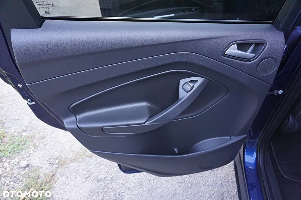 Ford Kuga 2.0 TDCi 4x4 Individual - 36