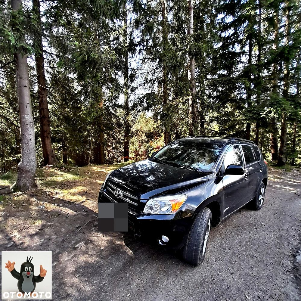Toyota RAV4 - 1