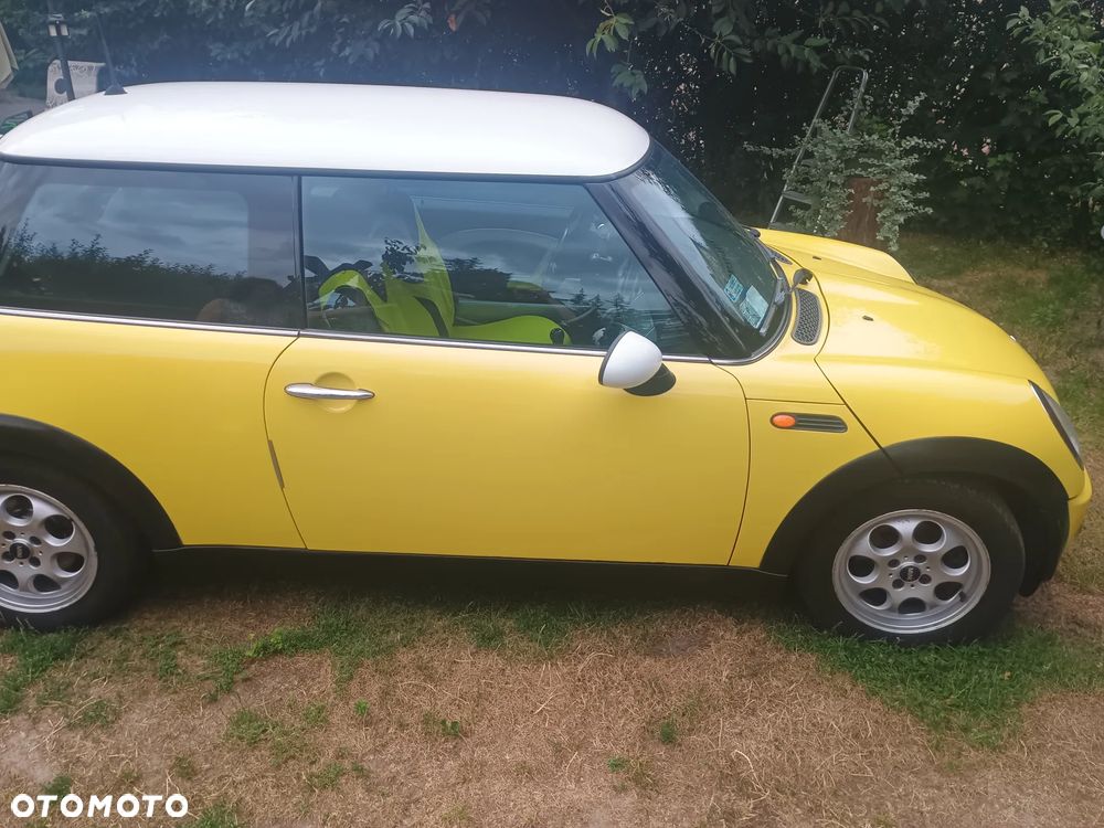 MINI Cooper Standard - 1