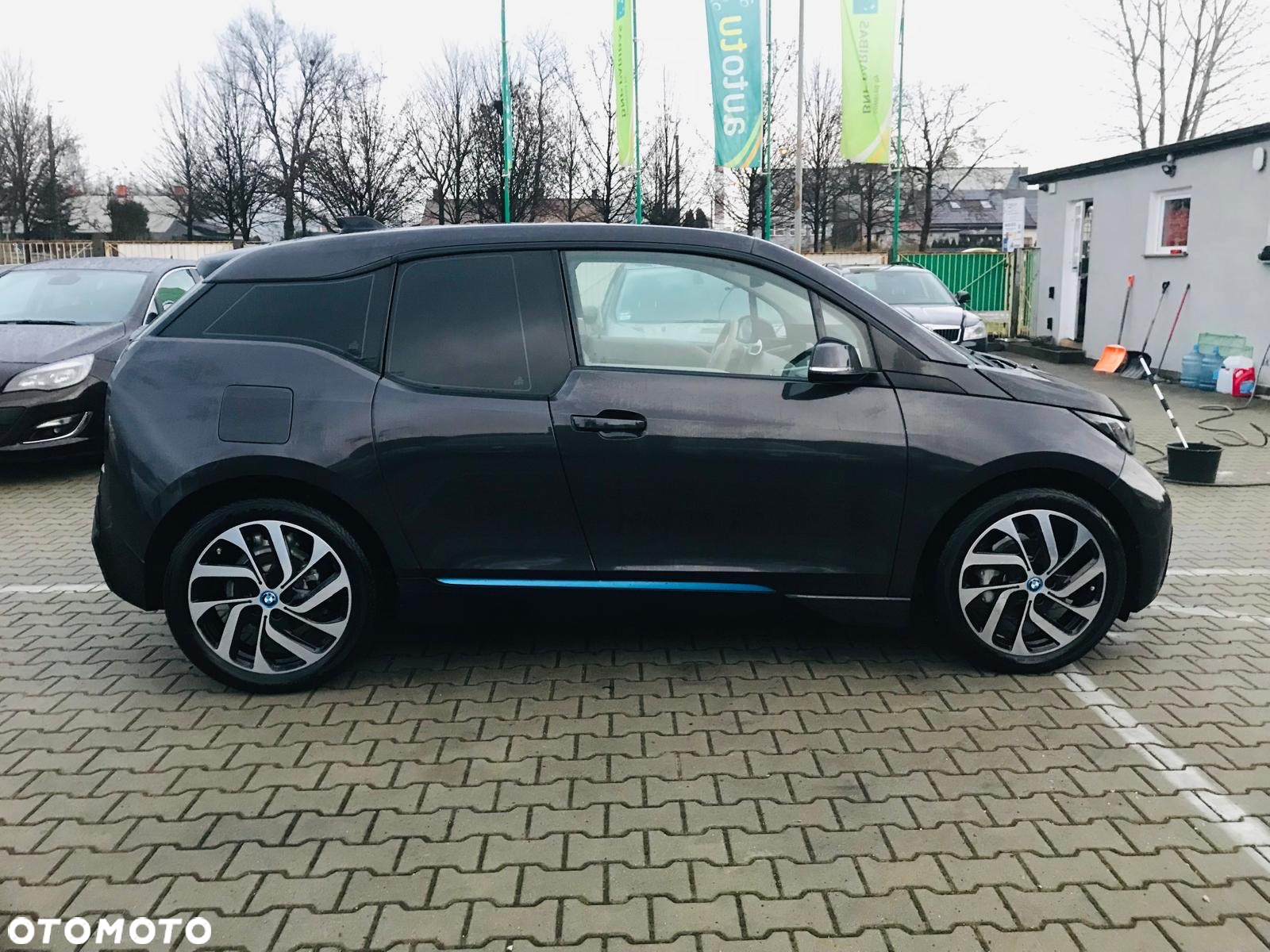 BMW i3 (60 Ah) - 25