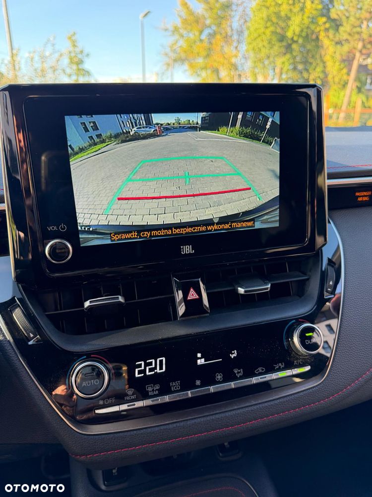 Toyota Corolla 2.0 Hybrid Executive - 27