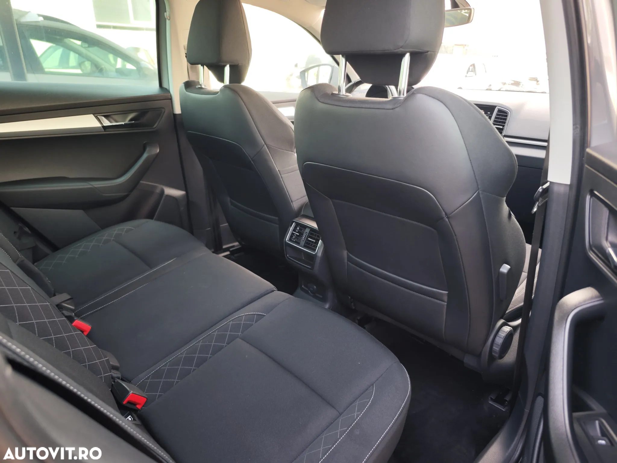 Skoda Karoq 1.6 TDI DSG Ambition - 13