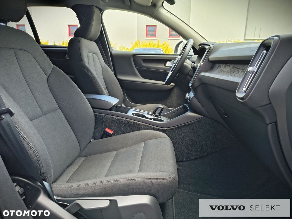 Volvo XC 40 - 25