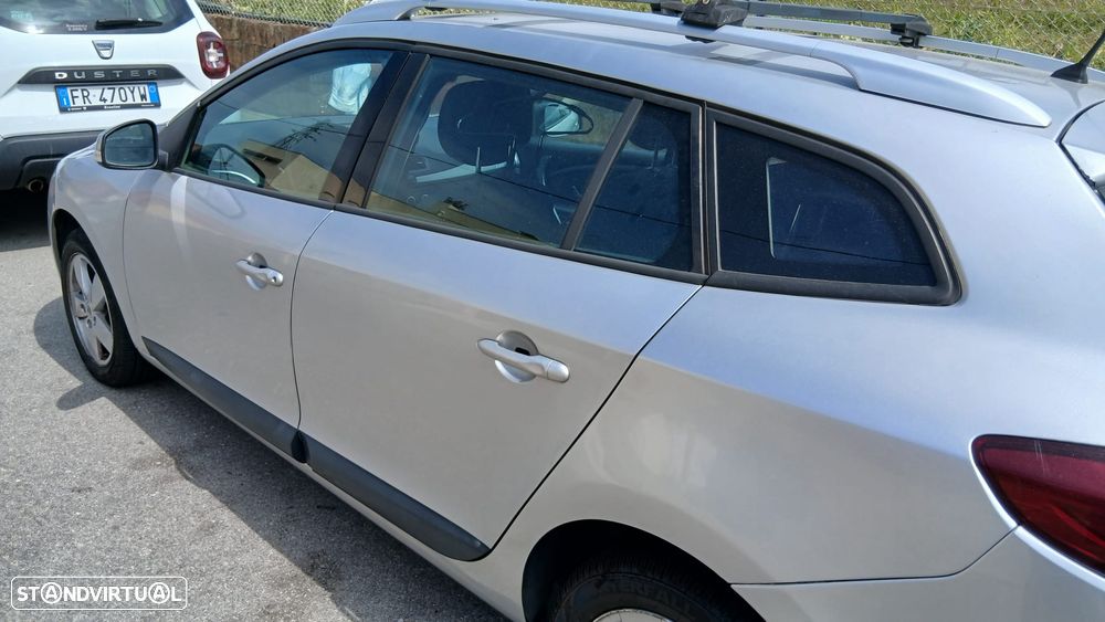 Renault Mégane Sport Tourer 1.5 dCi Dynamique - 8