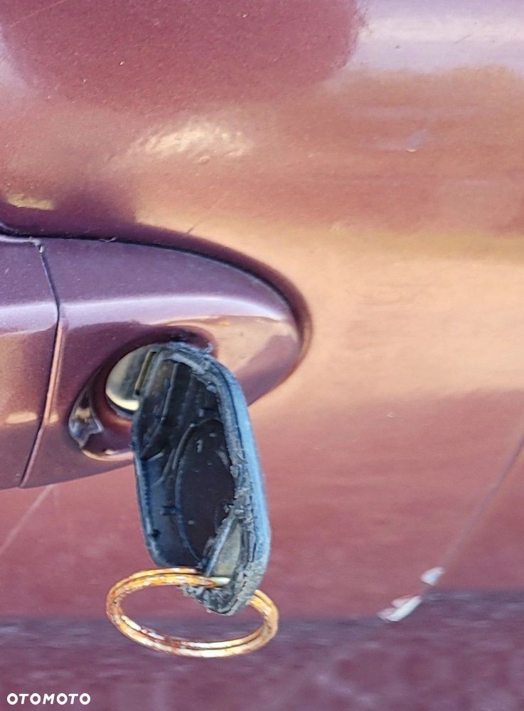WKŁADKA ZAMKA Z KLUCZYKIEM BMW E60 E61 E63 E64 EUROPA C90 - 1