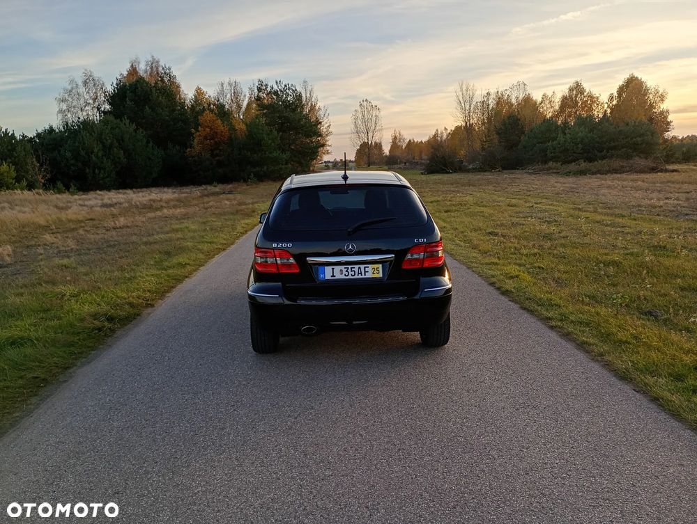 Mercedes-Benz Klasa B 200 CDI Autotronic Special Edition - 8