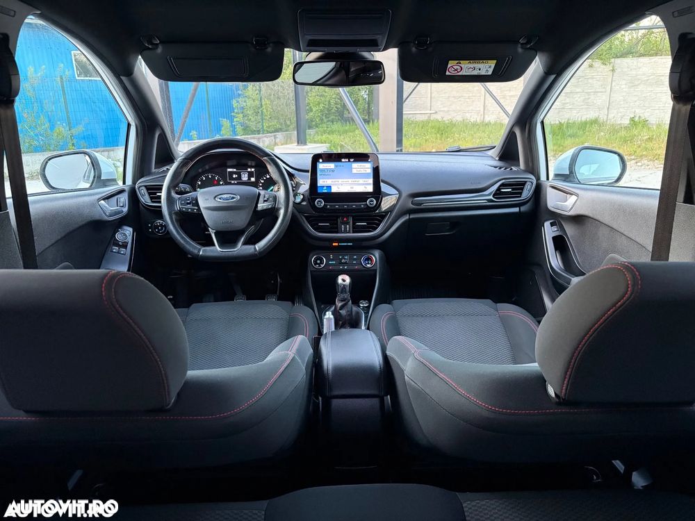 Ford Fiesta 1.1 S&S ST-LINE - 8