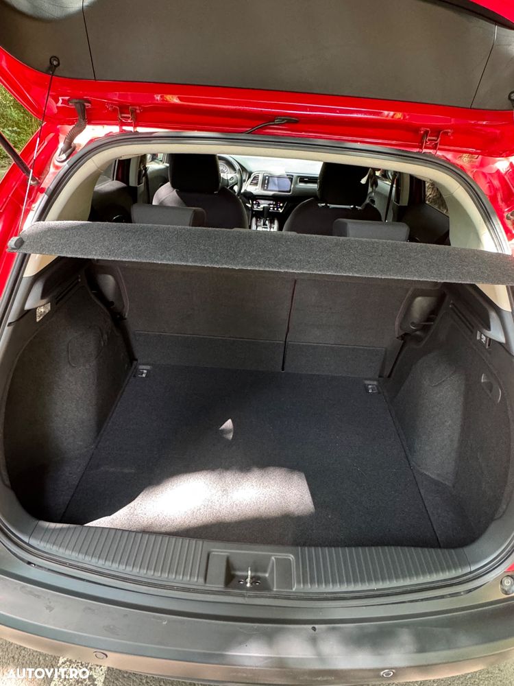 Honda HR-V 1.5 i-VTEC 4x2 CVT Elegance - 16