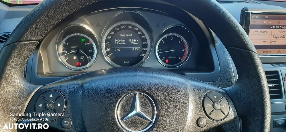 Mercedes-Benz C 200 T-modell Diesel - 1