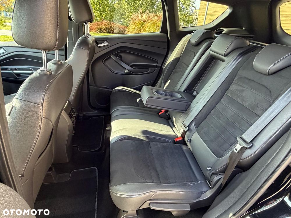 Ford Kuga 2.0 TDCi 4x4 ST-Line - 13