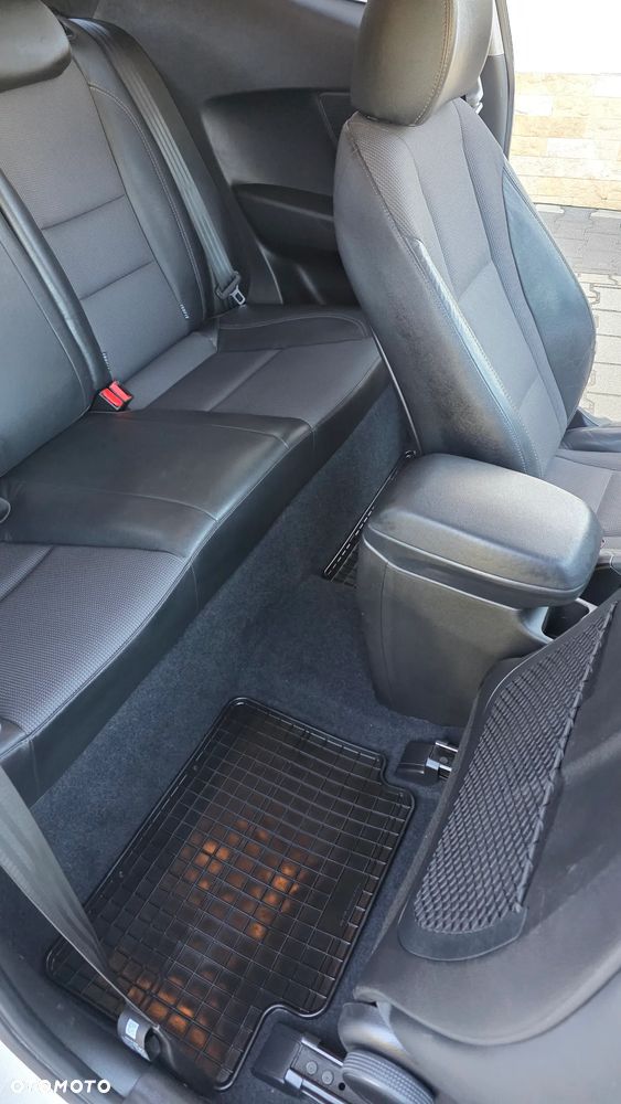 Hyundai i30 1.6 GDI Style - 25