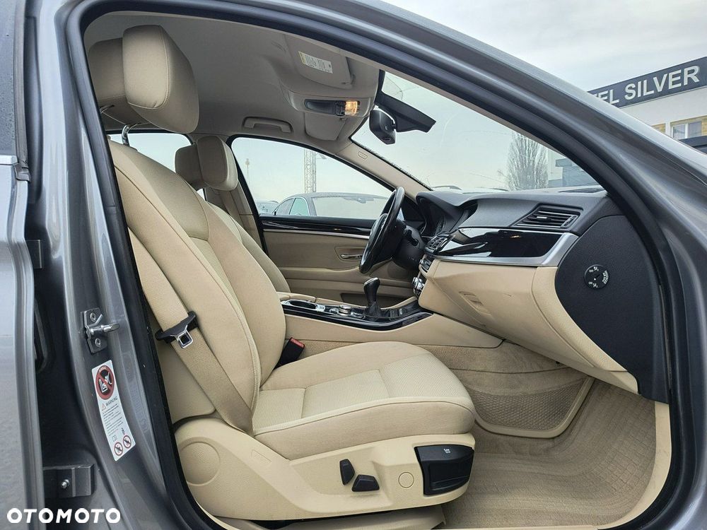 BMW Seria 5 520d - 14