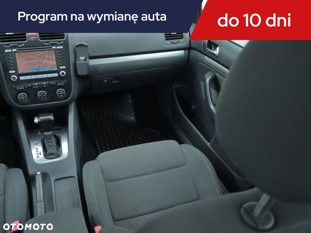 Volkswagen Golf Variant - 10