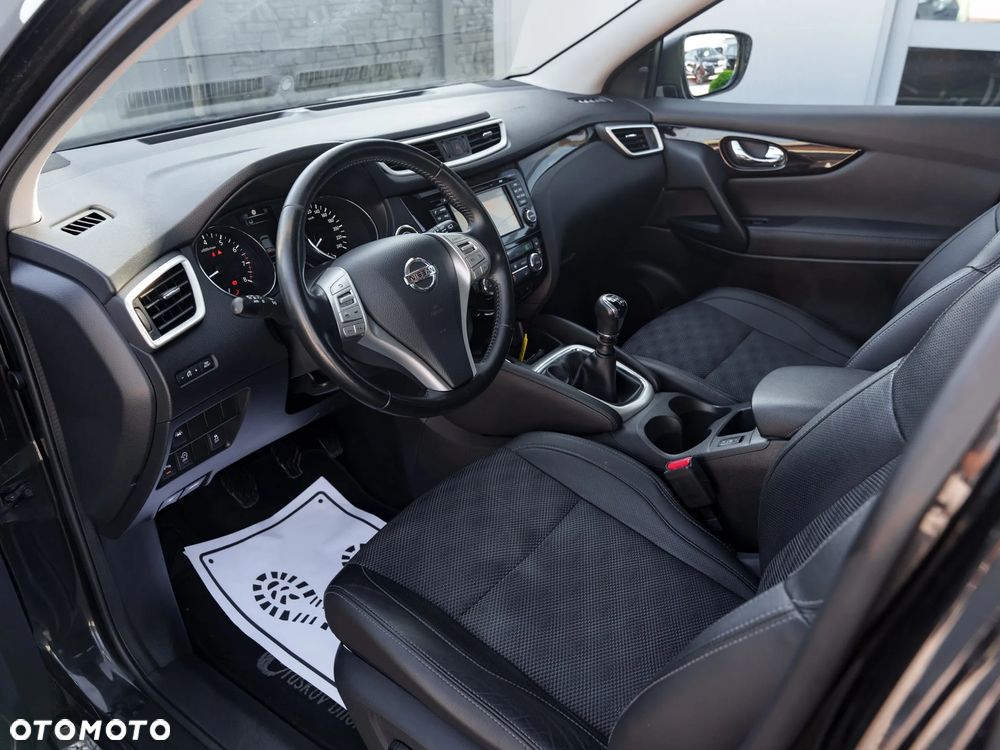 Nissan Qashqai 1.6 DIG-T TEKNA+ - 15