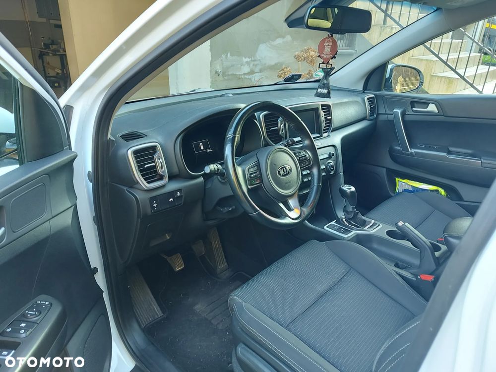 Kia Sportage 1.6 GDI 2WD Black Edition - 10