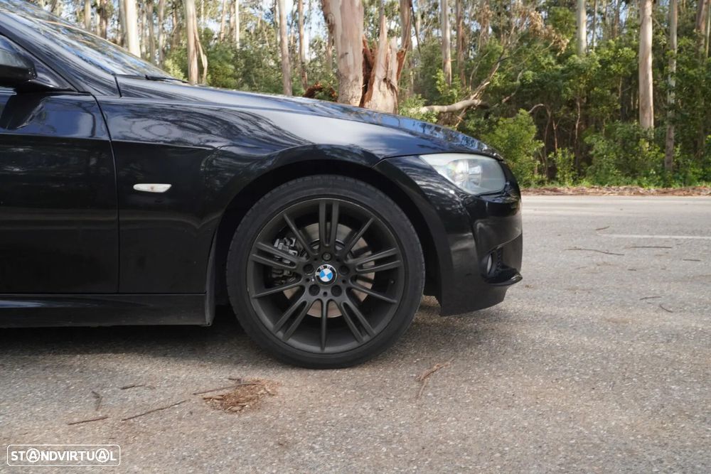 BMW 330 d xDrive - 11