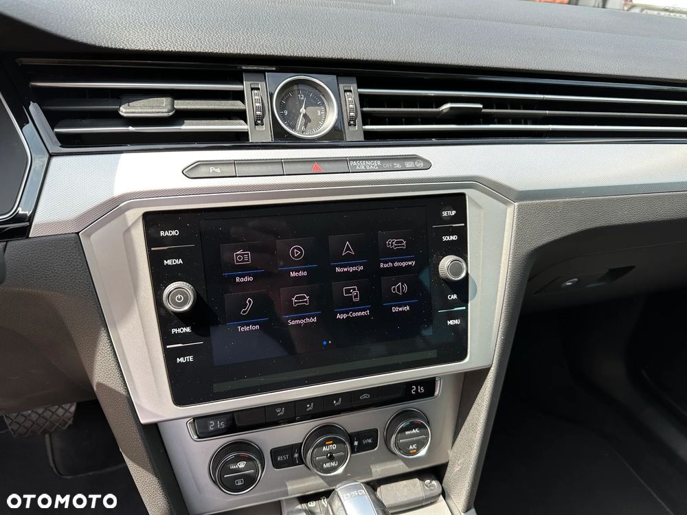 Volkswagen Passat Variant - 12