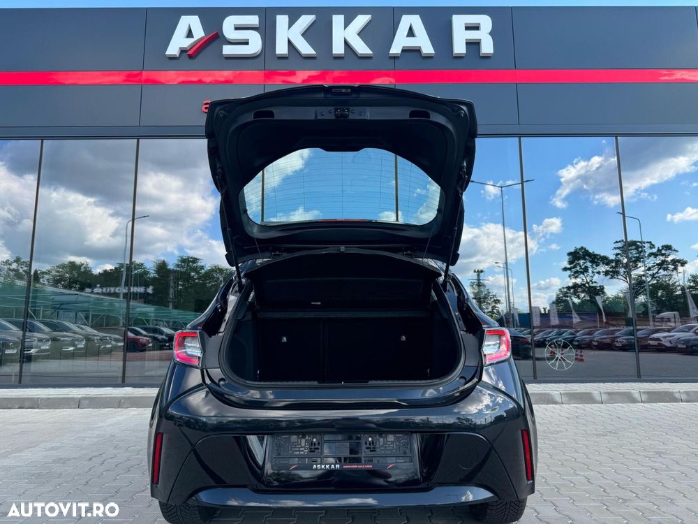 Toyota Corolla 1.8 HSD Dynamic - 8