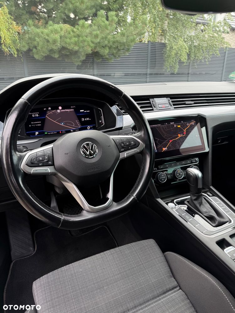 Volkswagen Passat 2.0 TDI (BlueMotion Technology) DSG Highline - 9
