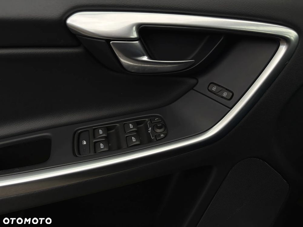 Volvo XC 60 D4 Geartronic Summum - 31